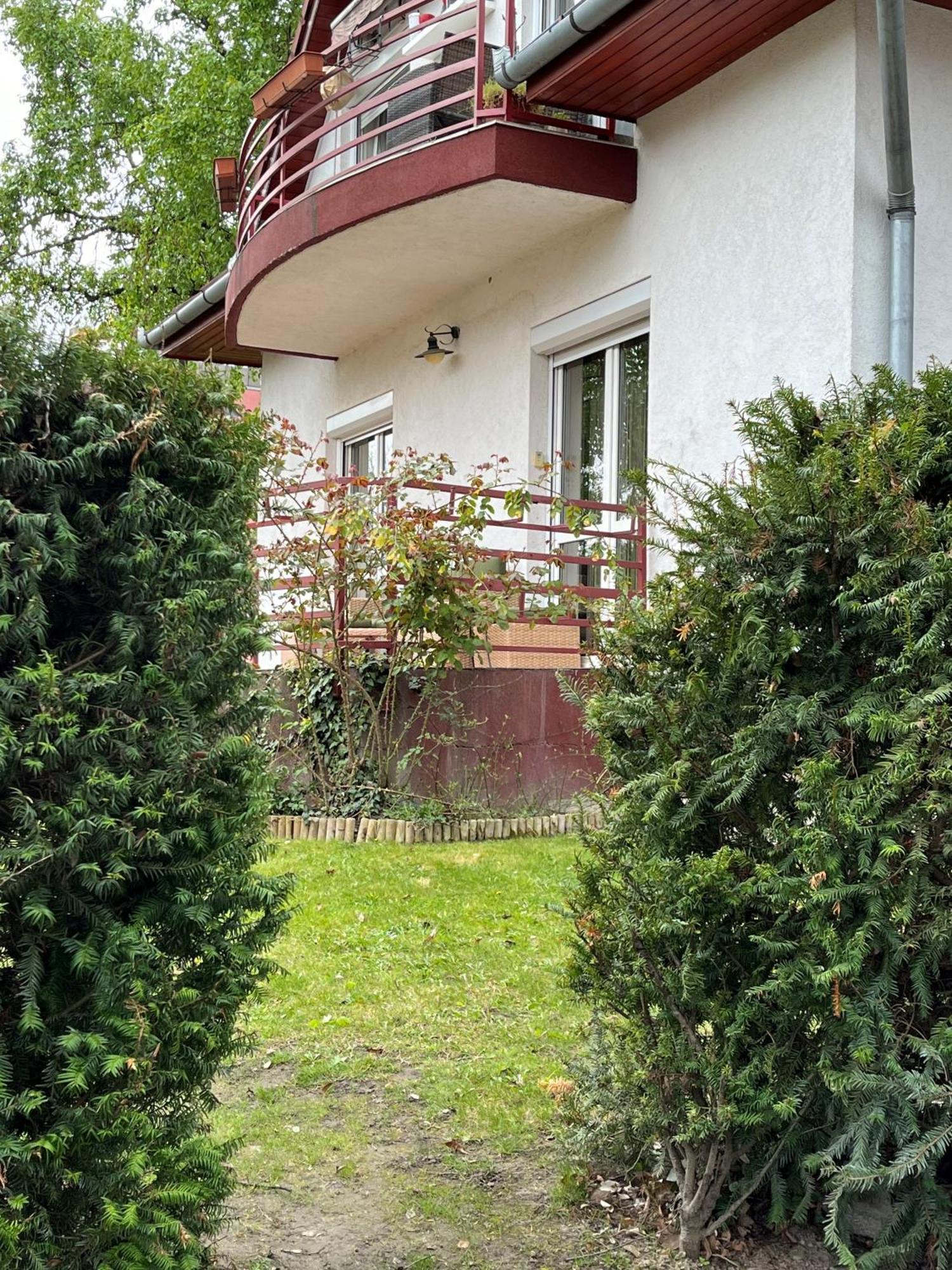 Kiraly Csaladi Apartman- Royal Family Apartment #Freegarage Budapešť Exteriér fotografie